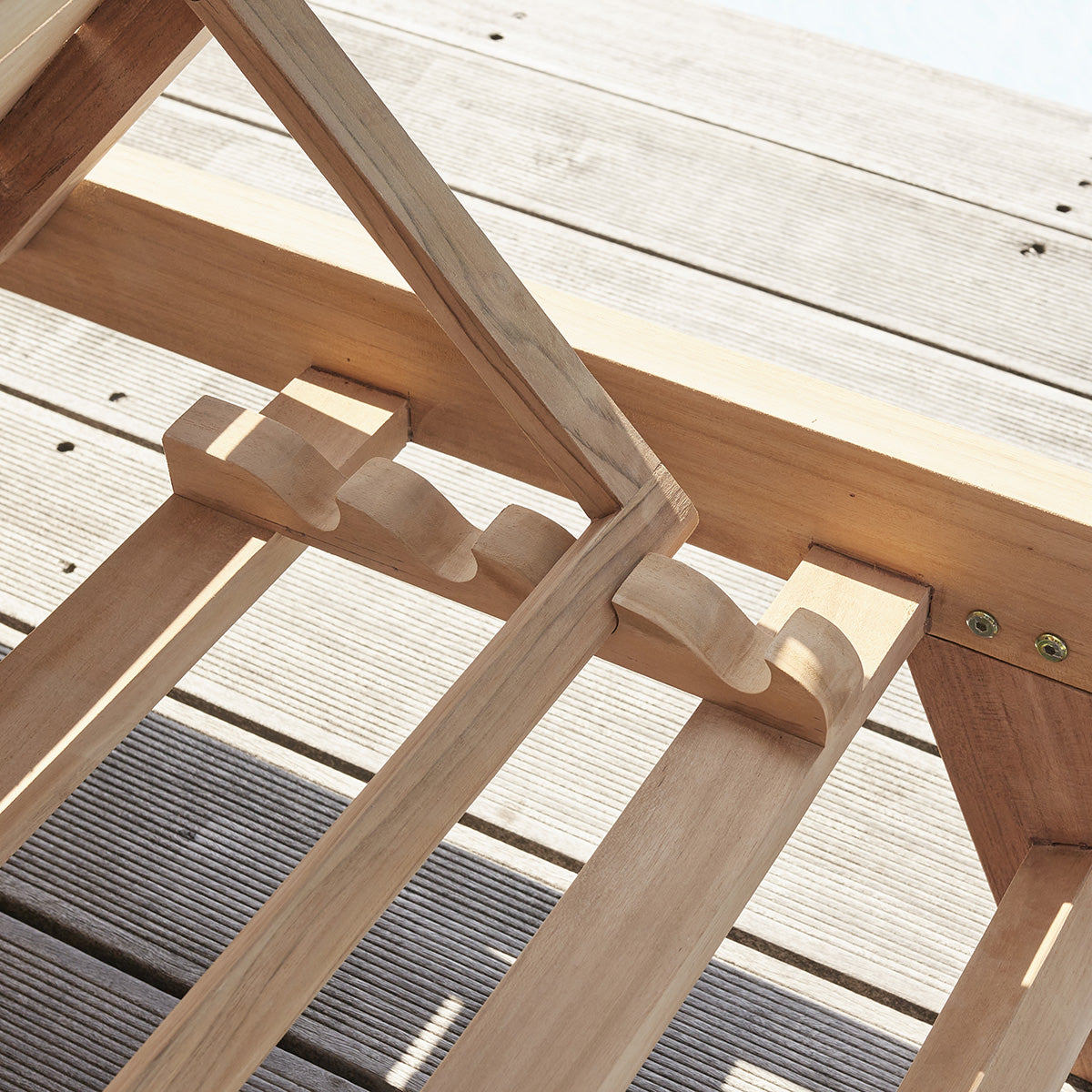 JAYA - Set lettino e tavolino in teak massello