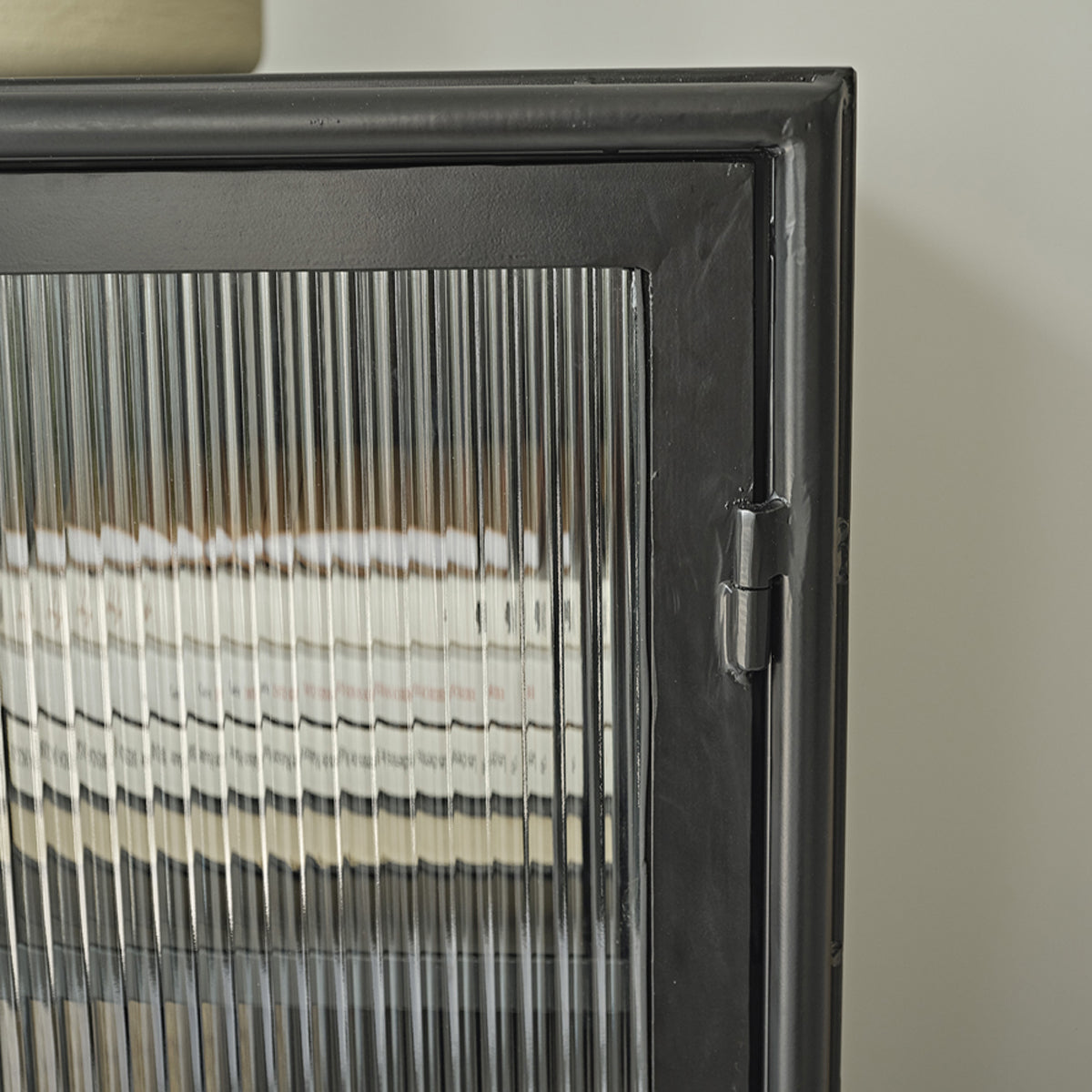 OCTAV - Vetrinetta in metallo e vetro ondulato 90 cm