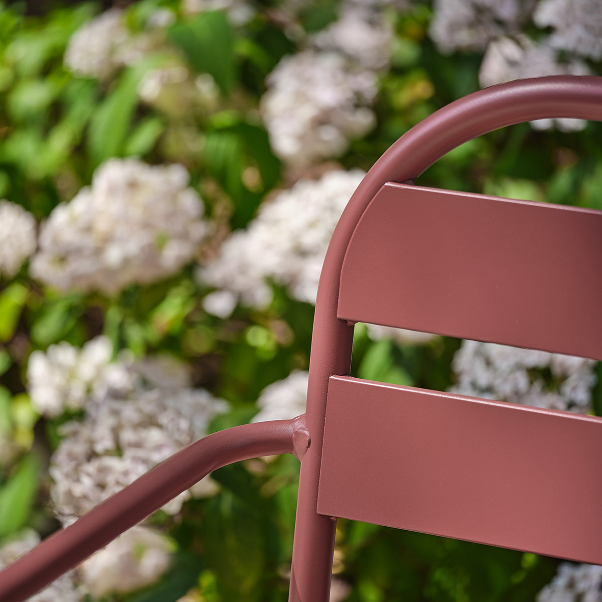 BDJ0010-banc_en_aluminium_framboise_118_cm-06.jpg