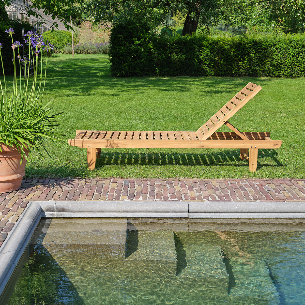 MILOS - Lettino prendisole in legno massello di acacia oliato