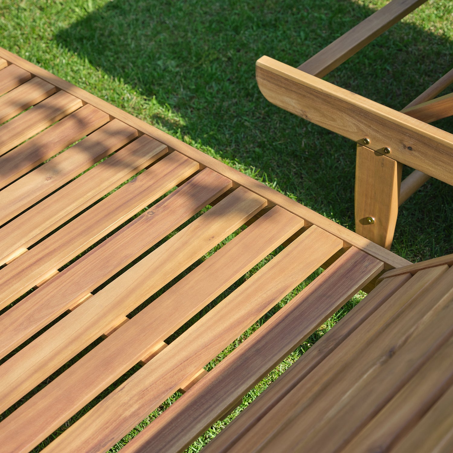 MILOS - Lettino prendisole in legno massello di acacia oliato