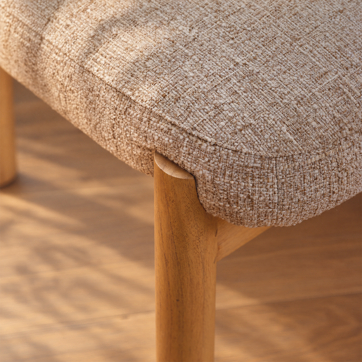 CHA0019-chaise_en_mindi_massif_naturel_et_tissu_texture_beige_chine-02.png