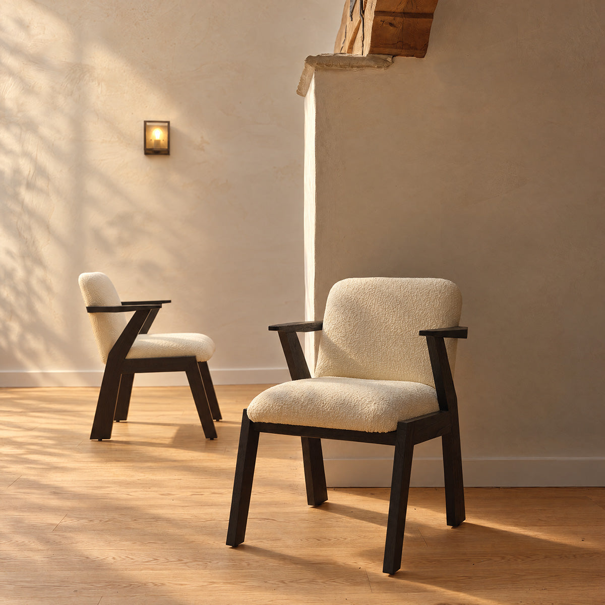 ZOLA - Set di 2 sedie in legno massello di mindi nero e tessuto bouclé color crema