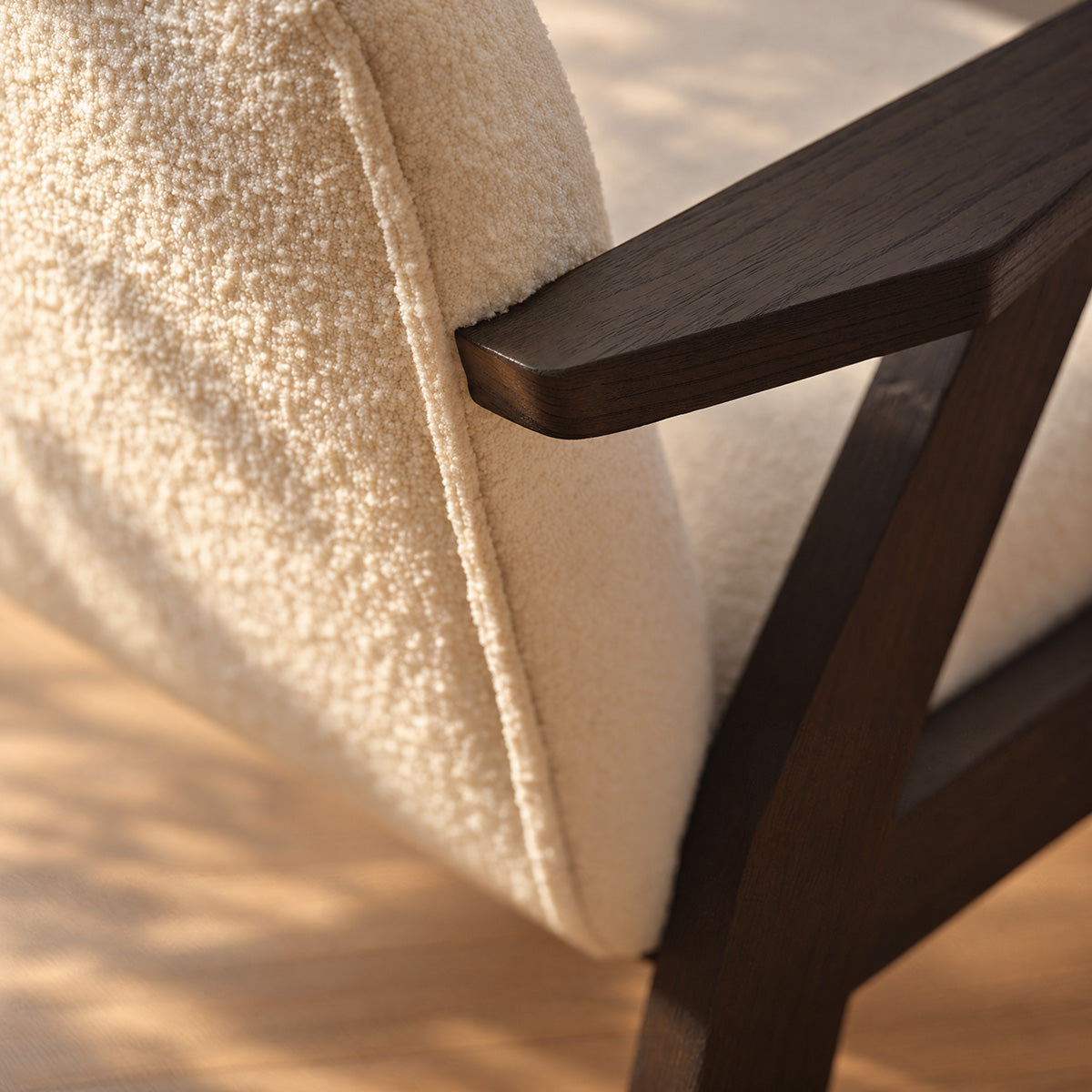 ZOLA - Set di 2 sedie in legno massello di mindi nero e tessuto bouclé color crema