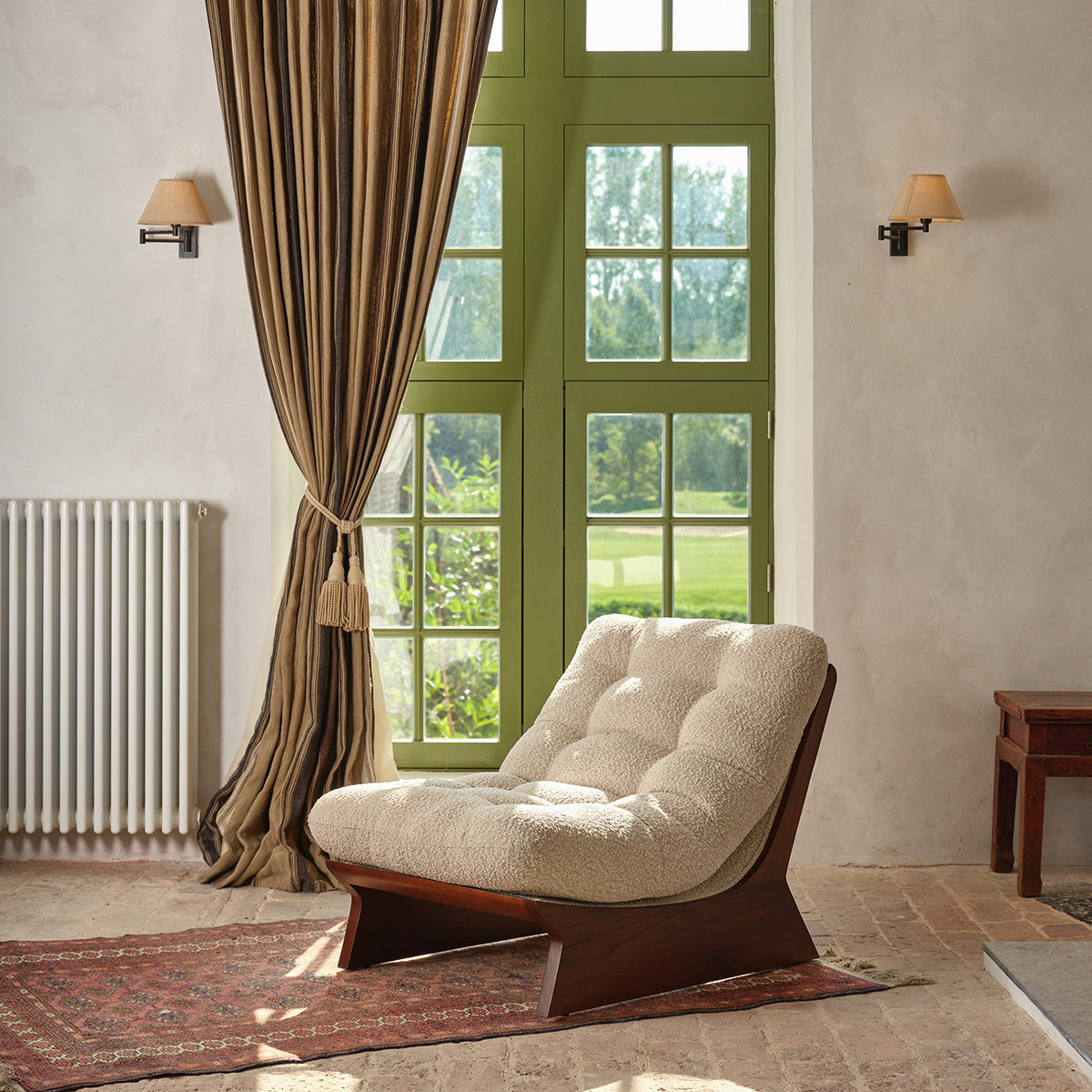 FAU0021-fauteuil_en_mindi_massif_et_tissu_bouclette_taupe_chine-01.jpg