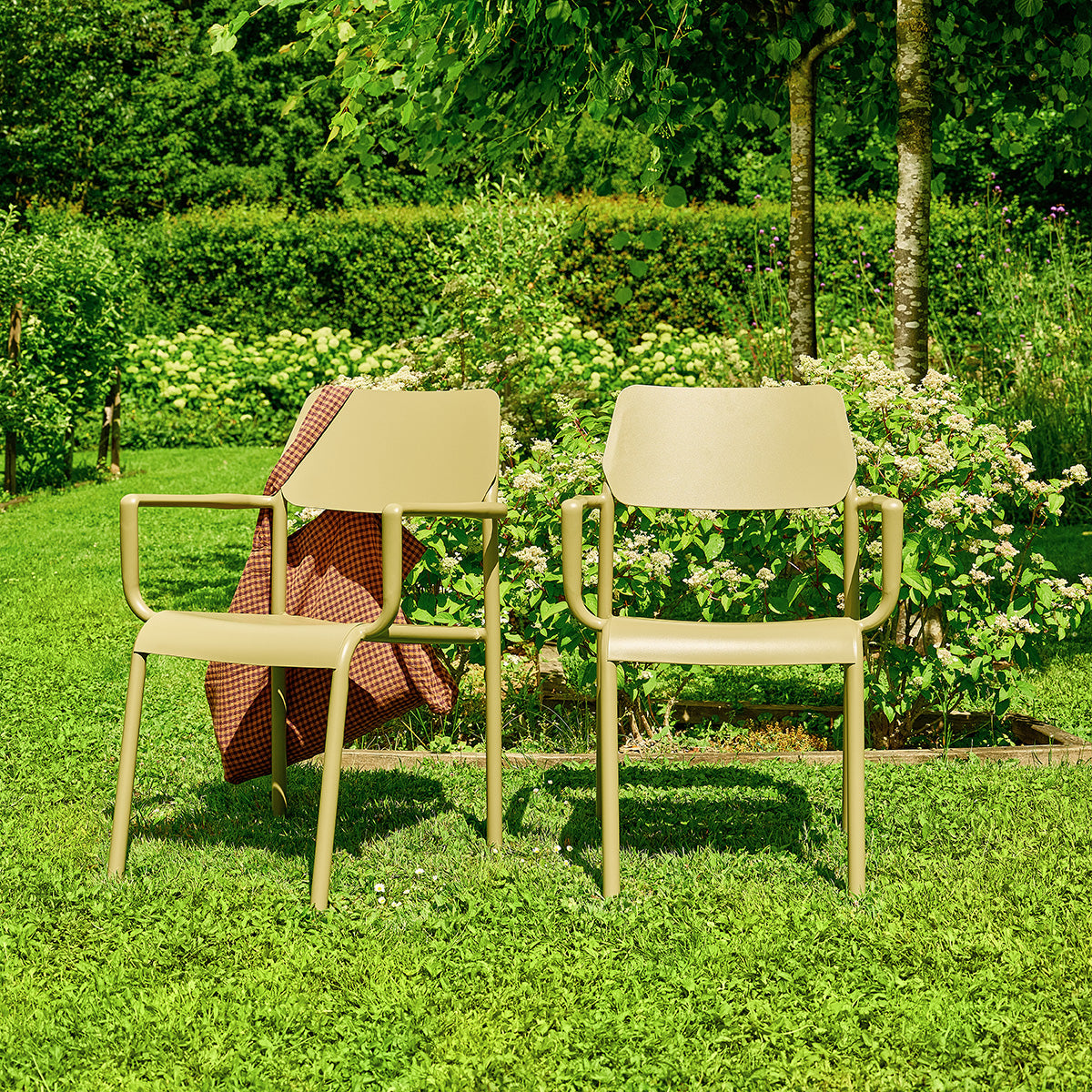 SARO - Poltrona da giardino in alluminio e tessuto beige melange (set da 2)