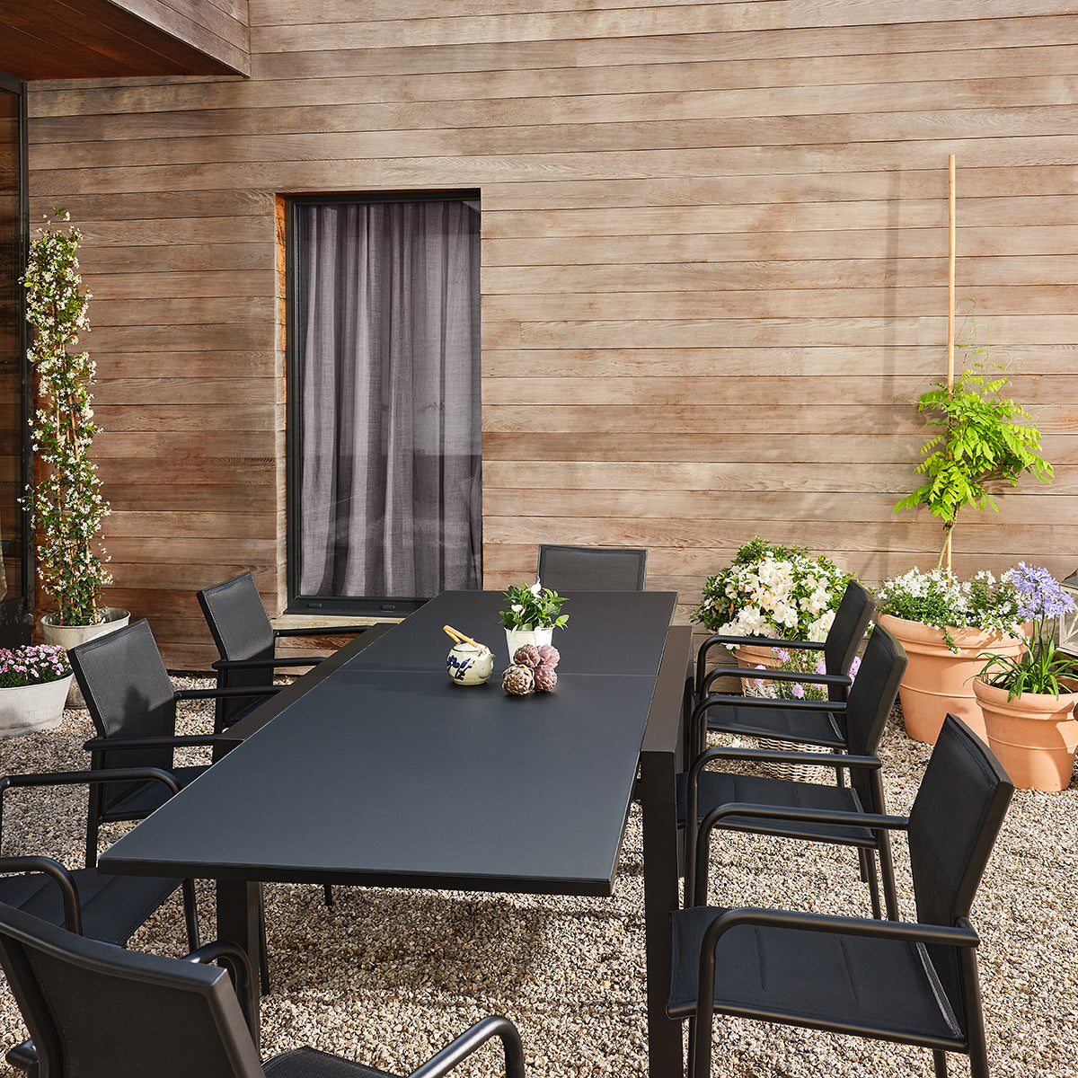 BASALT - Set da giardino in alluminio e textilene nero estensibile, 6/10 persone