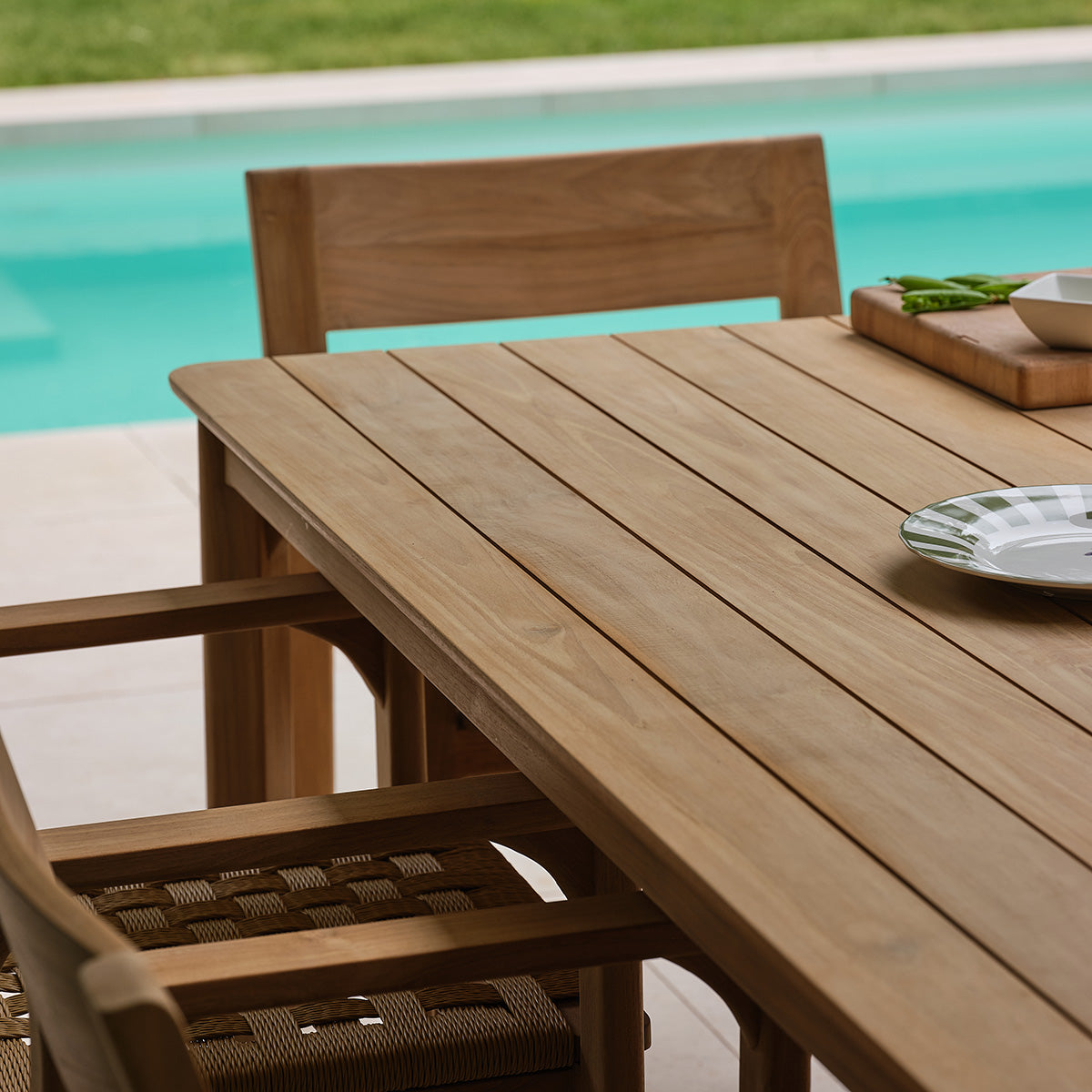 PIANA - Set da giardino in teak massiccio e rattan per 6 persone.