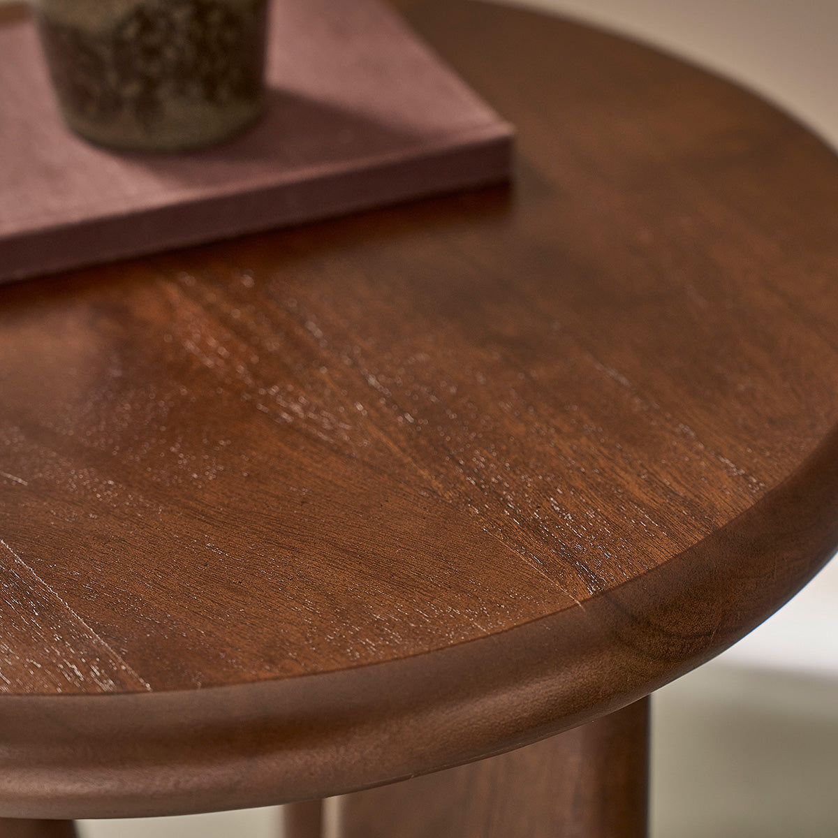 TAA0007-table_dappoint_en_bois_dacacia_ronde-02.jpg