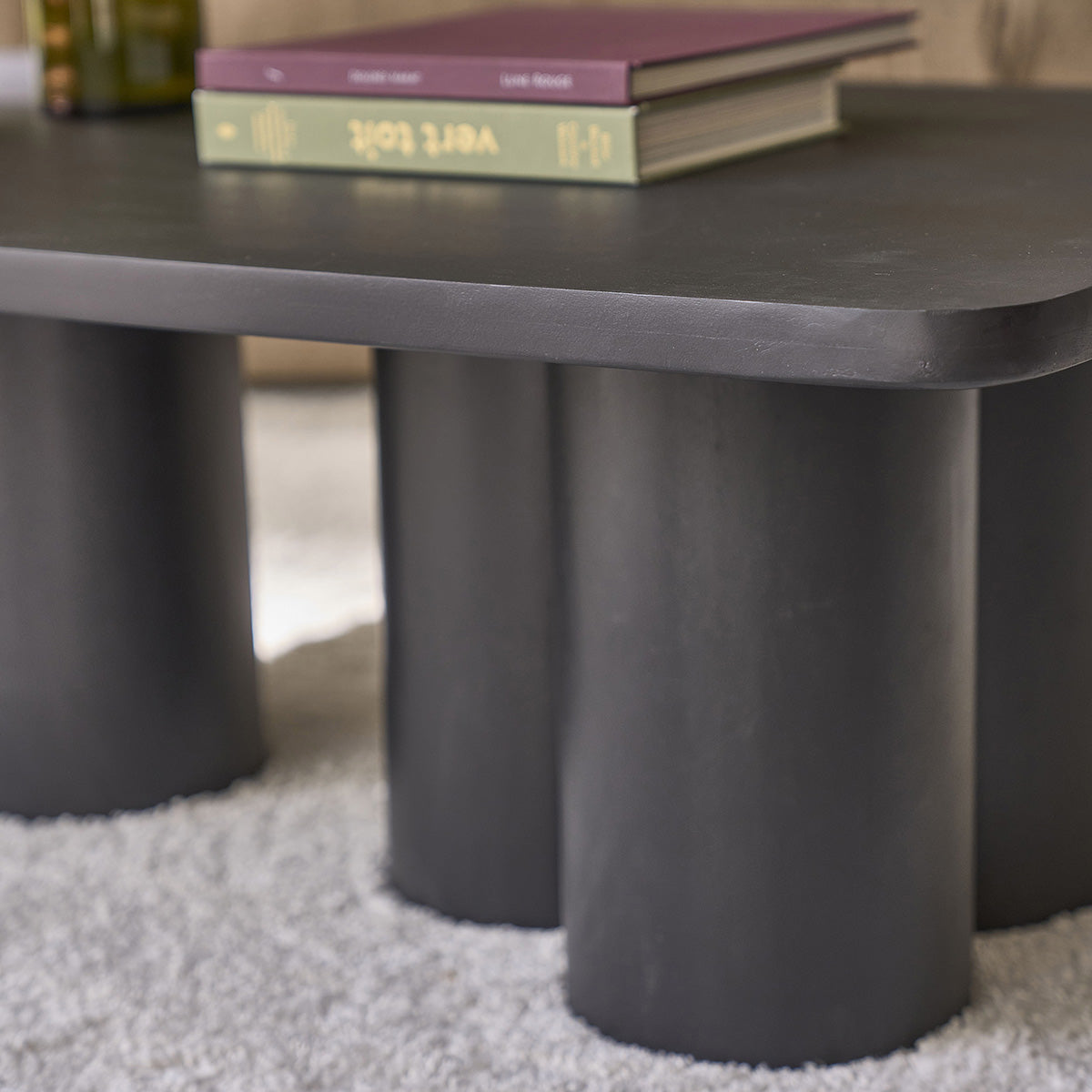 CLEO - Tavolino in legno massello di mango nero, 120 cm