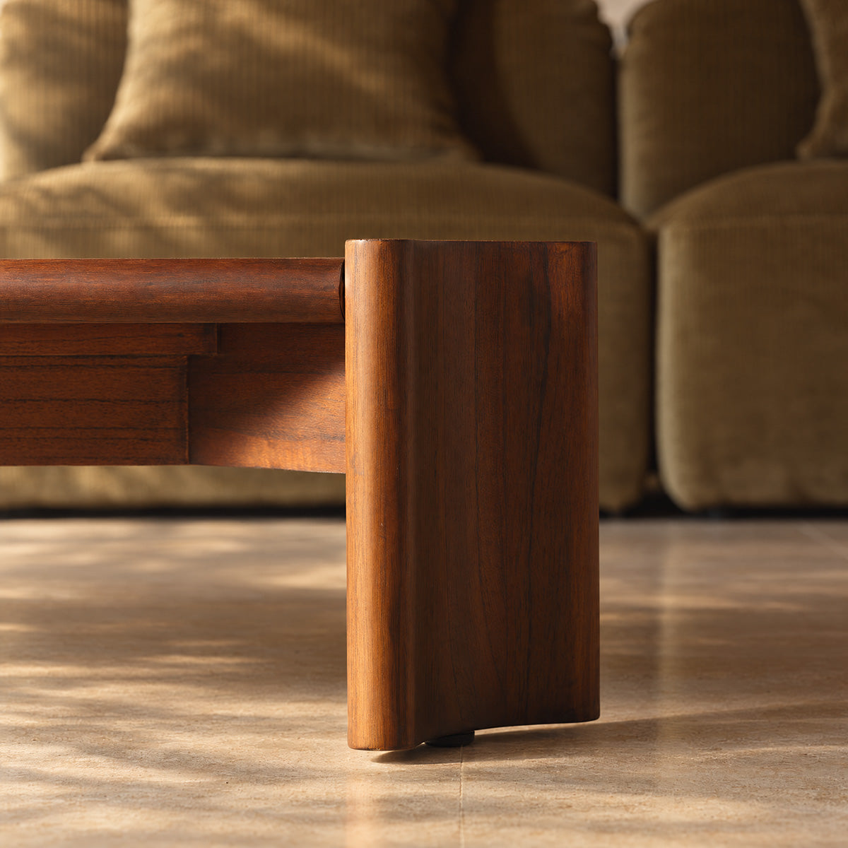ALVAR - Tavolino in legno di mindi da 120 cm