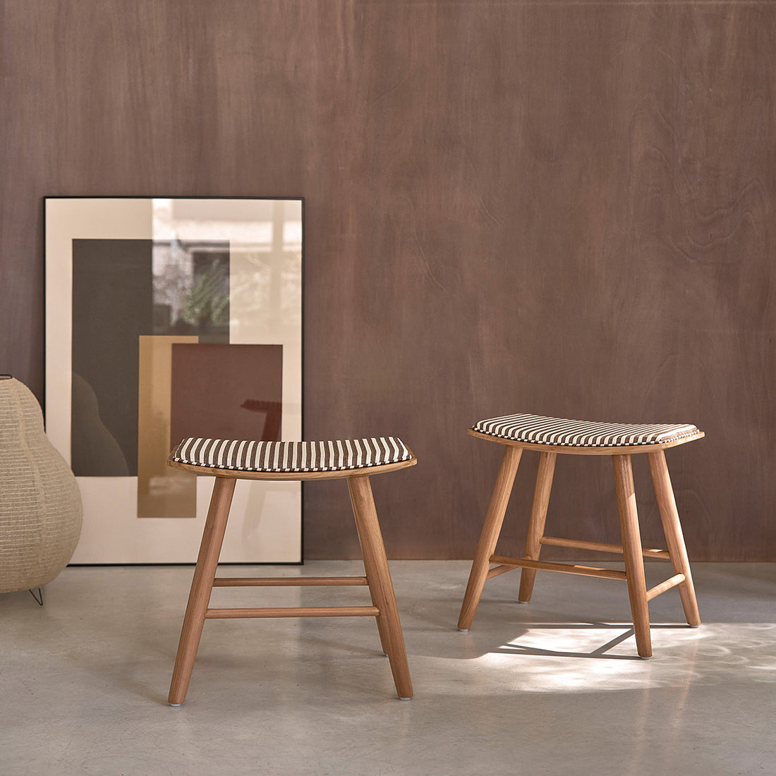 AMBRE - Set di 2 sgabelli da bar in teak massello con seduta a righe 45 cm