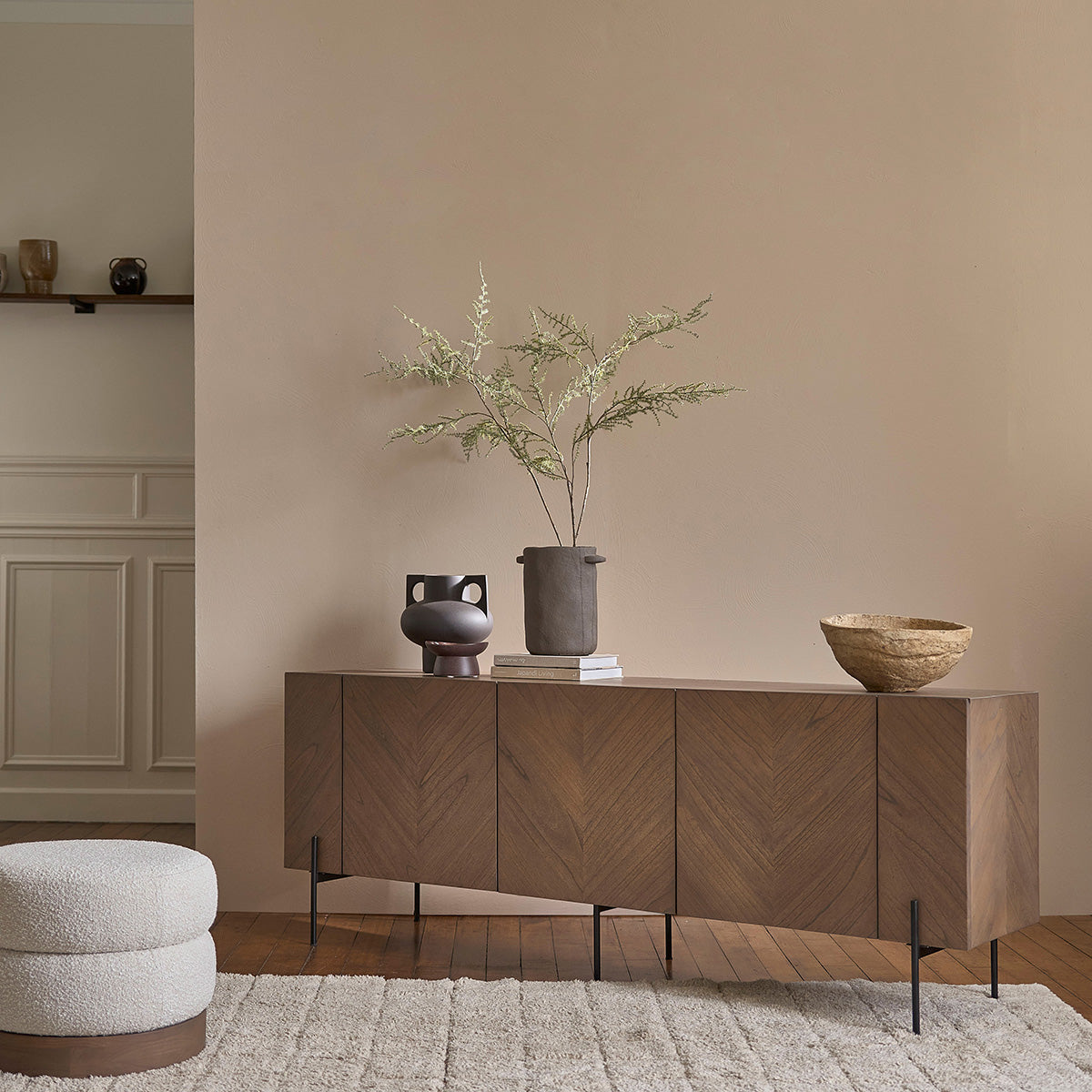 CALIX - Credenza in mindi massello con gambe in metallo 200 cm