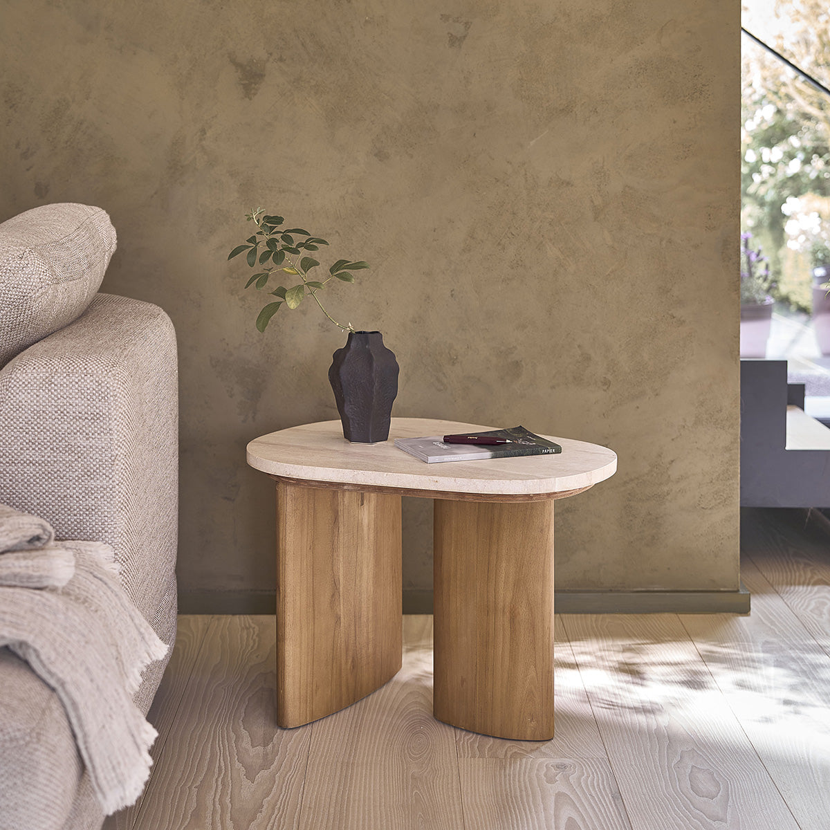 CALMA - Tavolino in teak massello e marmo organico