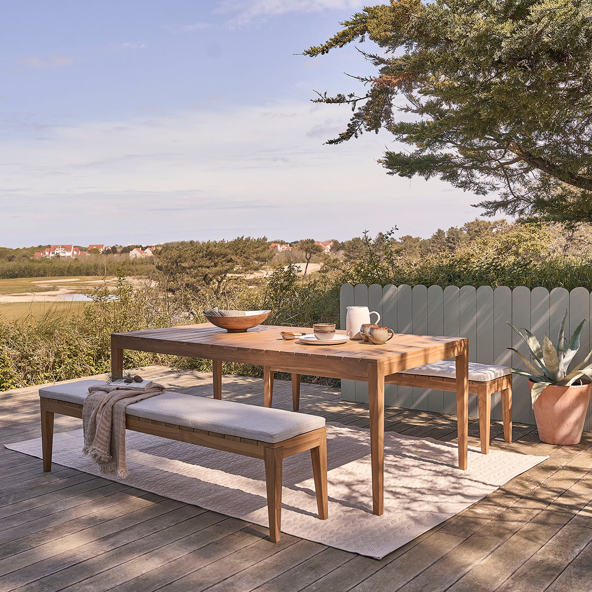 BARI - Set di mobili da giardino in teak massello 6/8 pers. con cuscini