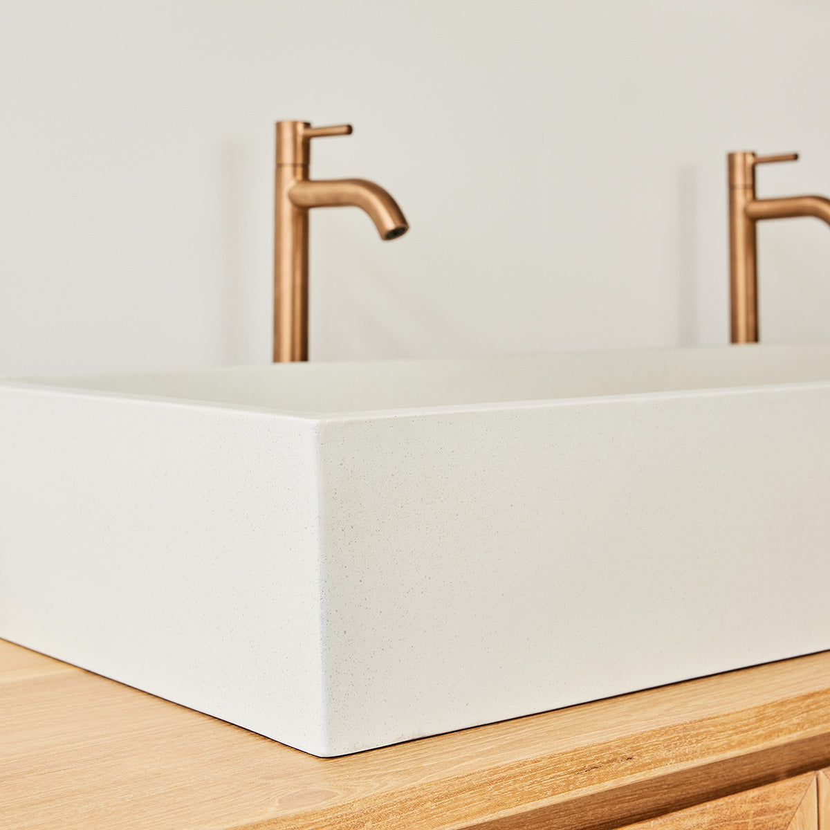 LENA - Lavabo in cemento beige 100 x 37 cm