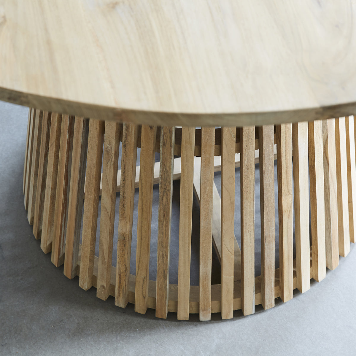 VICTORIA - Tavolo rotondo in teak massello per 4 pers.