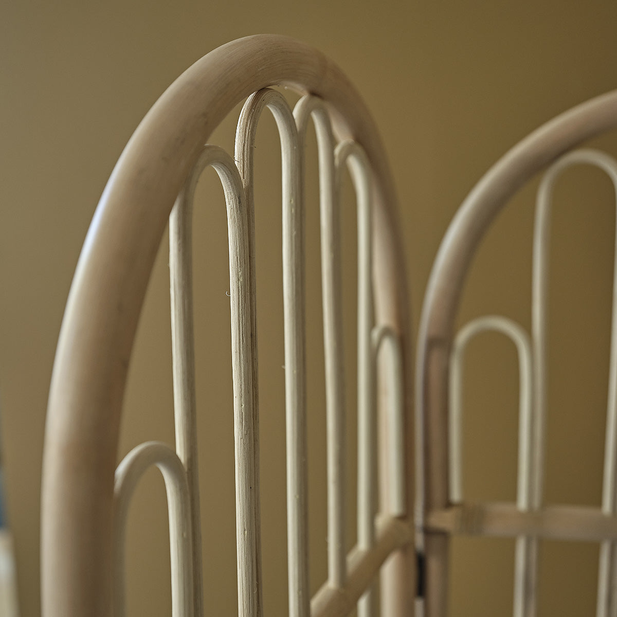 BOHO - Paravento in rattan traforato