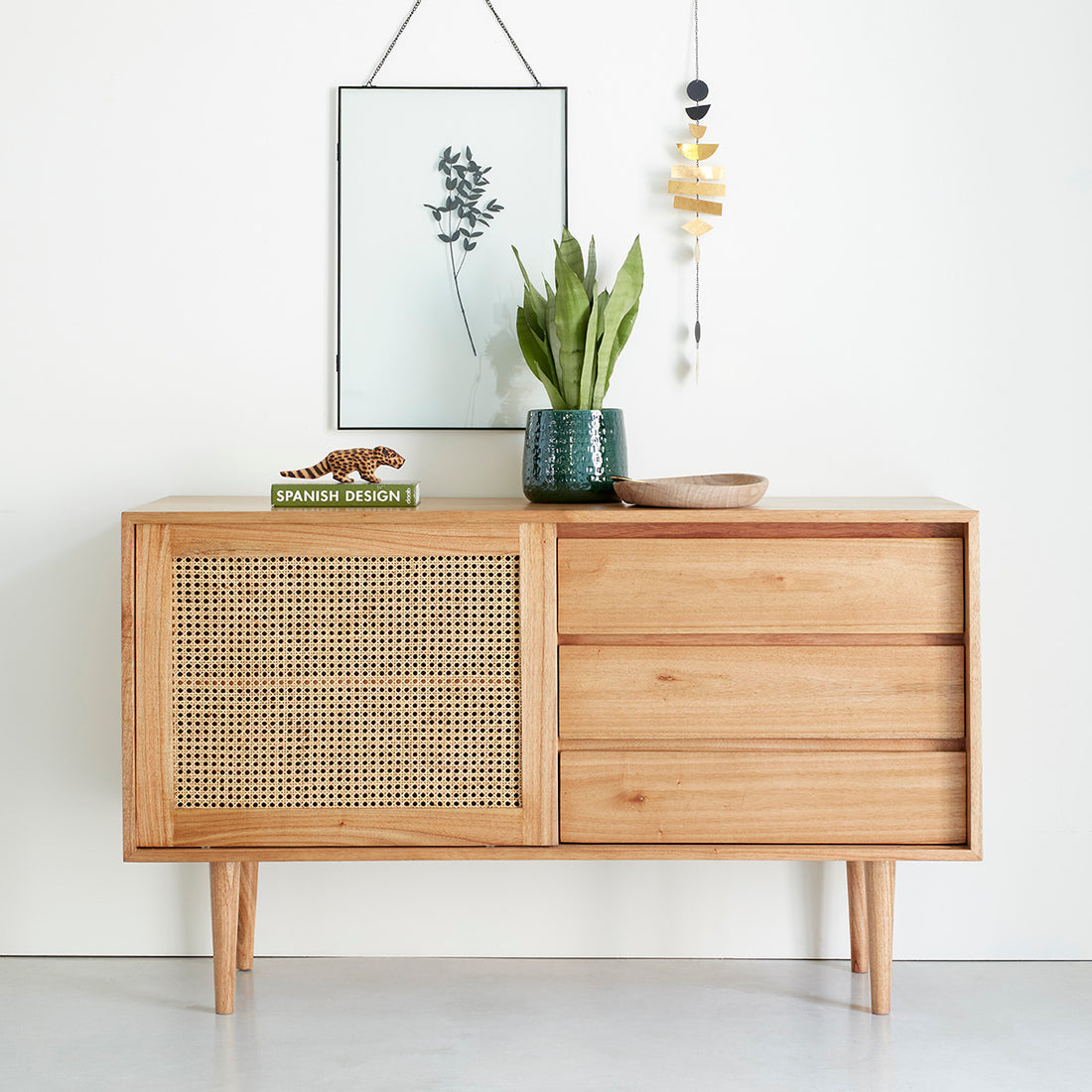 HANA - Credenza in mindi massello e cannage 135 cm