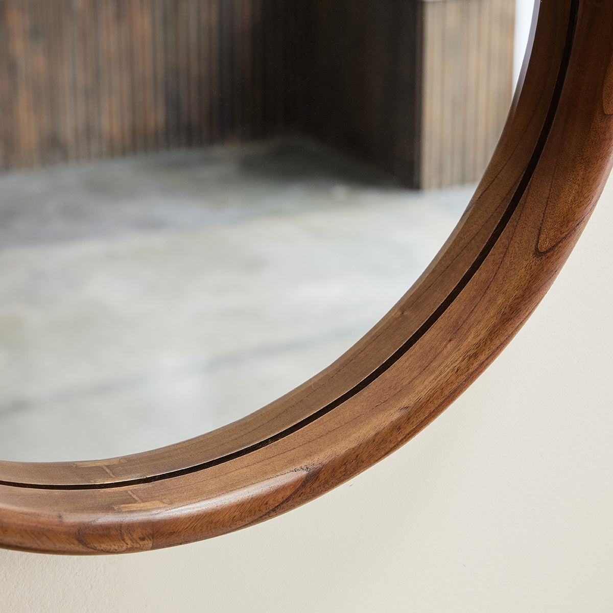 TRINIDAD - Specchio rotondo in mindi massello con finitura in noce Ø50 cm