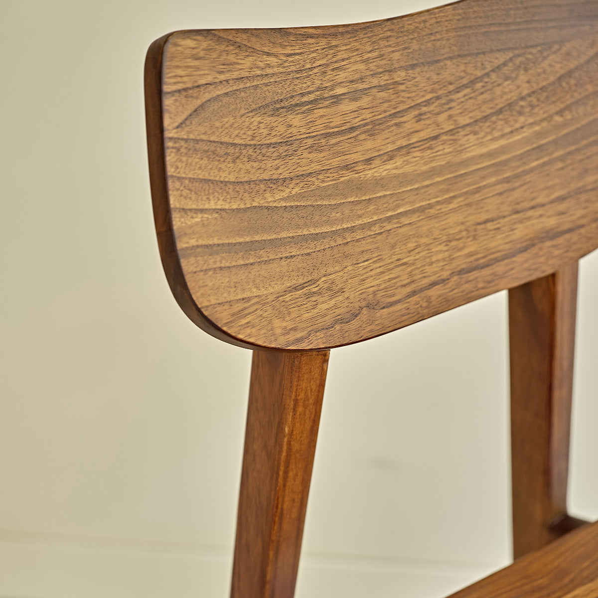 MILO - Set di 2 sedie in mindi massello finitura in noce