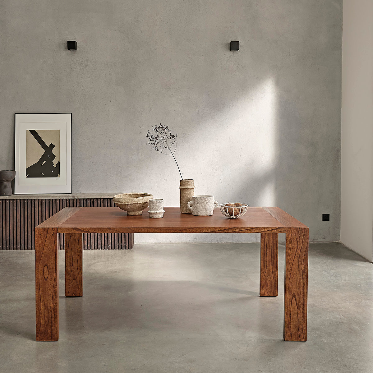 MILO - Tavolo in mindi finitura in noce per 8 pers.