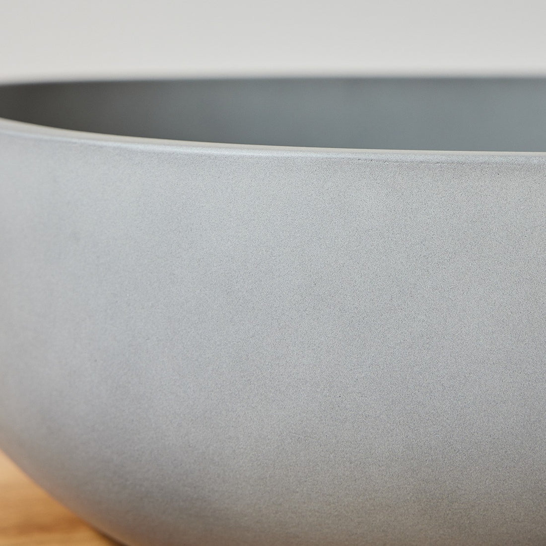 PURE - Lavabo in cemento grigio ovale 50 cm