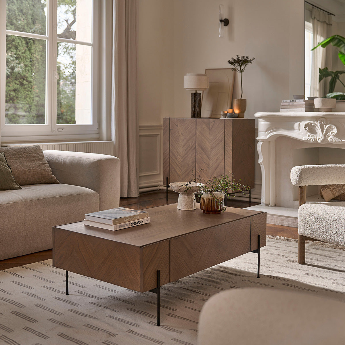 CALIX - Tavolino in mindi massello e metallo finitura noce 120 cm