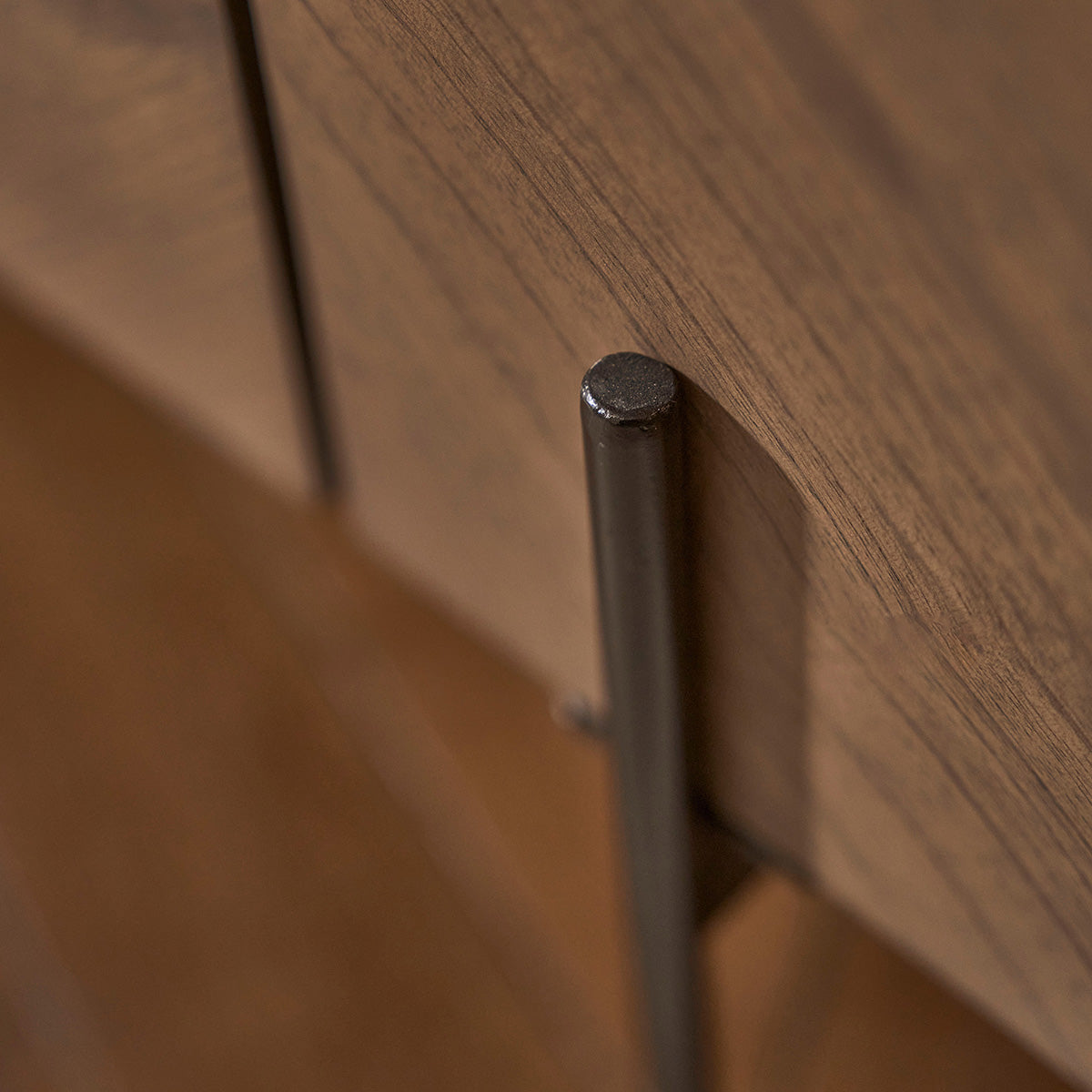 CALIX - Mobile TV in mindi massello e metallo finitura noce 160 cm