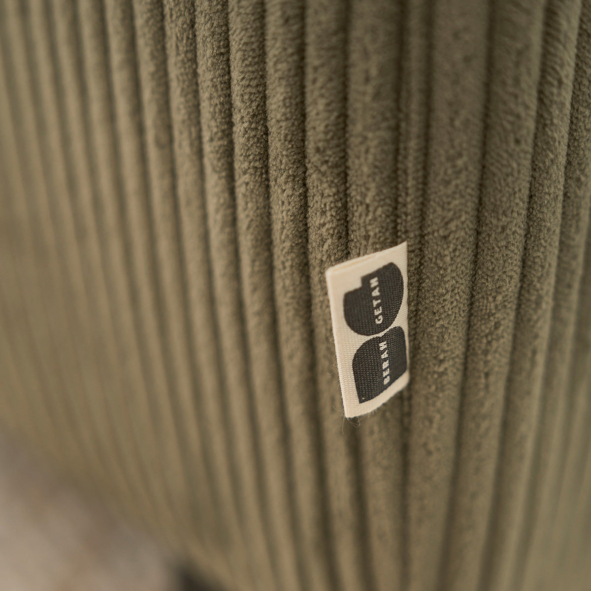 ALPHONSE - Divano diritto 4 posti in velluto a coste kaki