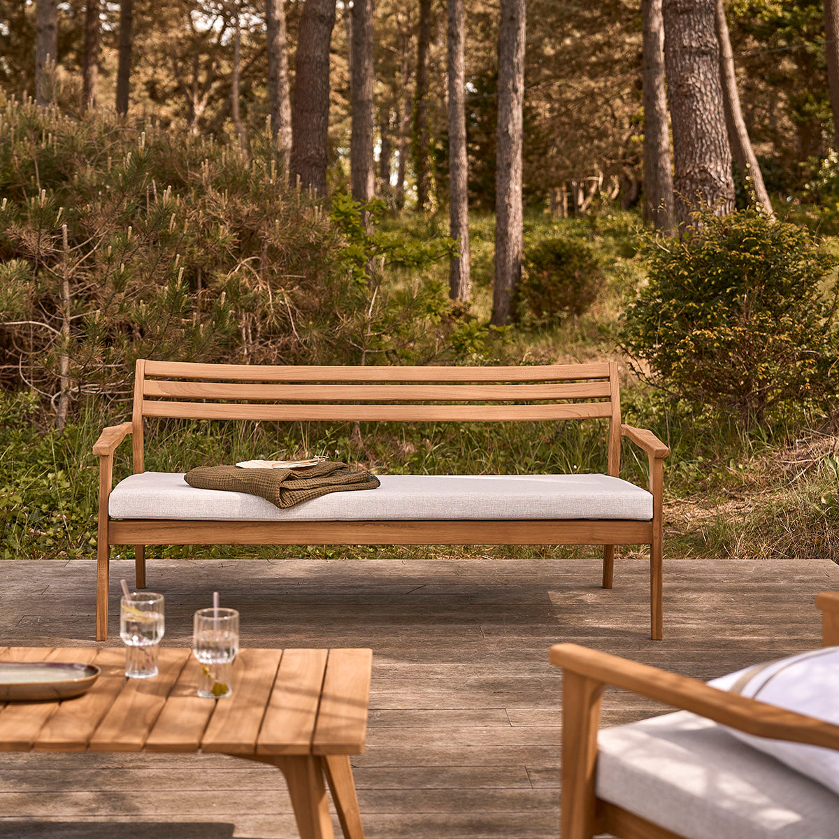 CAJ0001-canape_de_jardin_en_teck_massif_175_cm-01.jpg