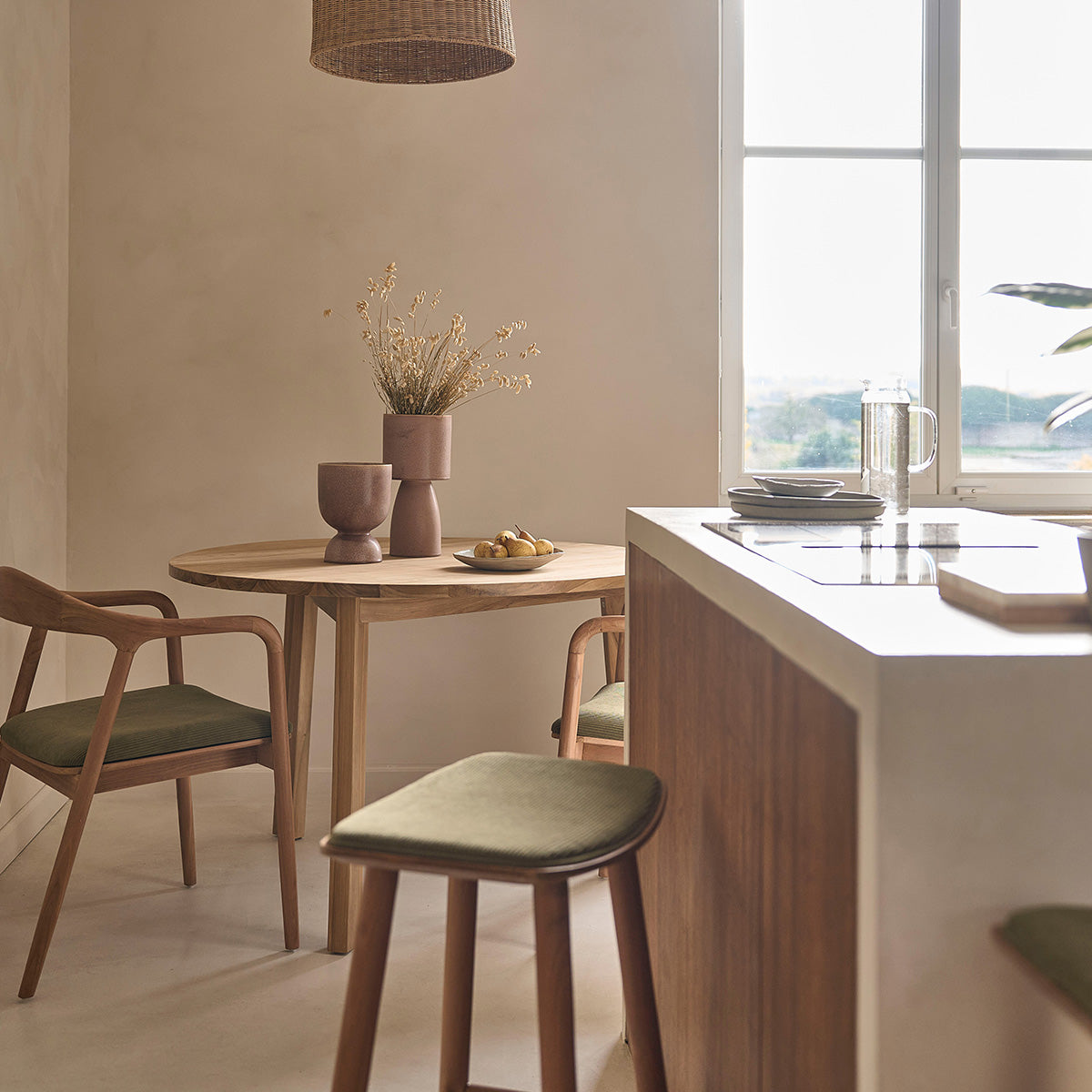 AMBRE - Set di 2 sgabelli in teak massello con seduta in velluto a coste 65 cm