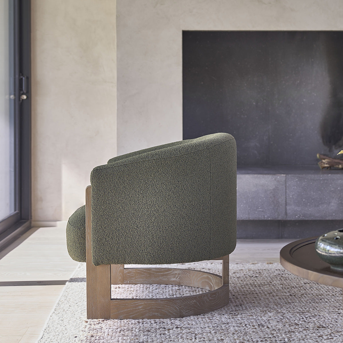 MALO - Poltrona in rovere massello e tessuto bouclé kaki