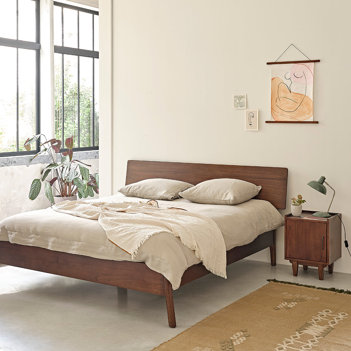 VINTAGE - Comodino in mindi massello finitura in noce 40 cm