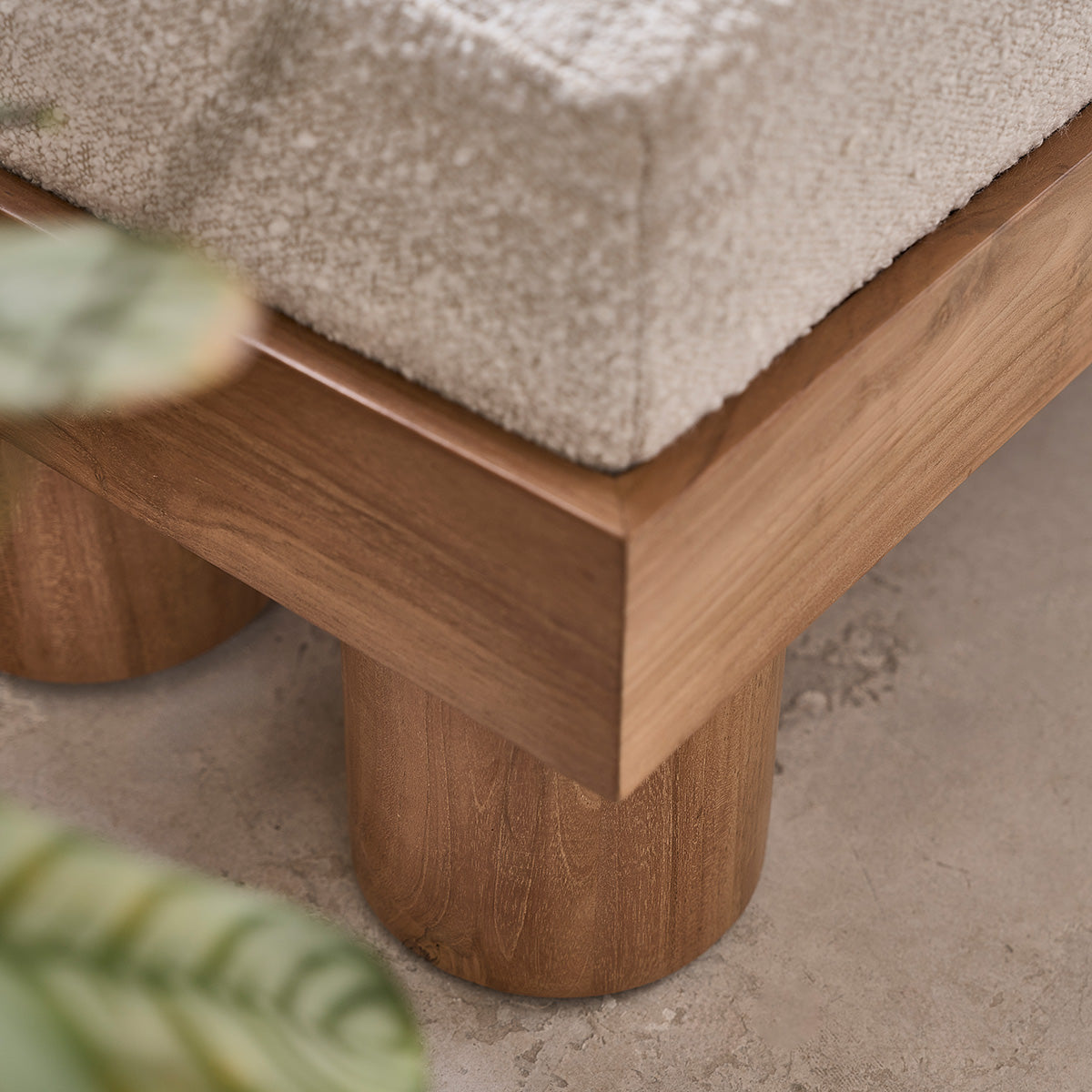 THÉODORE - Panca in teak massello e tessuto bouclé 100 cm