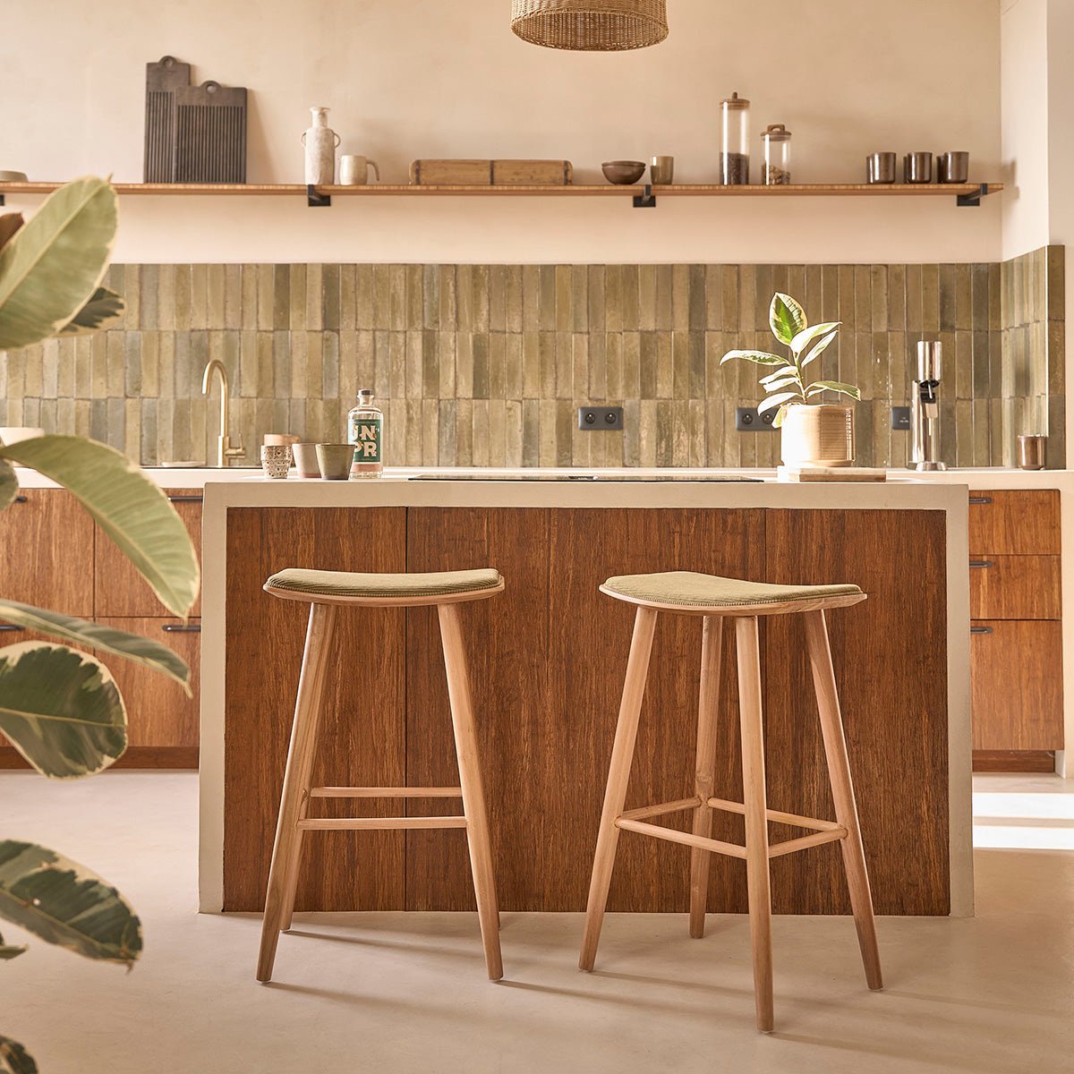 AMBRE - Sgabello da bar in teak massello con seduta in velluto a coste 75 cm